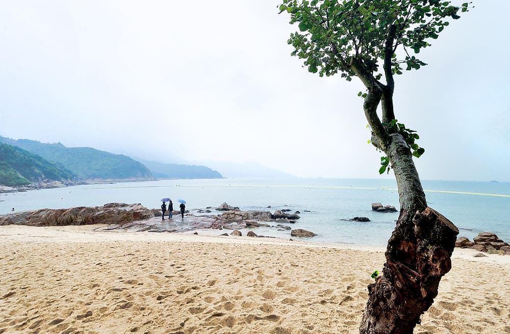 Lo So Shing Beach